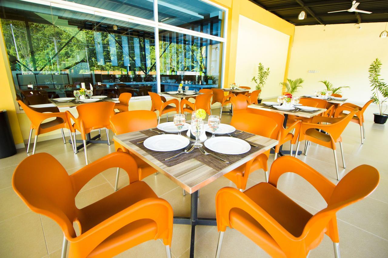 Hannah Hotel Syariah Painan Εξωτερικό φωτογραφία